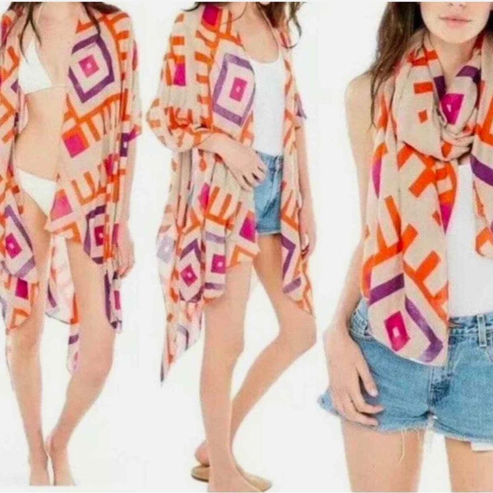 Michael Stars Ruana versatile scarf